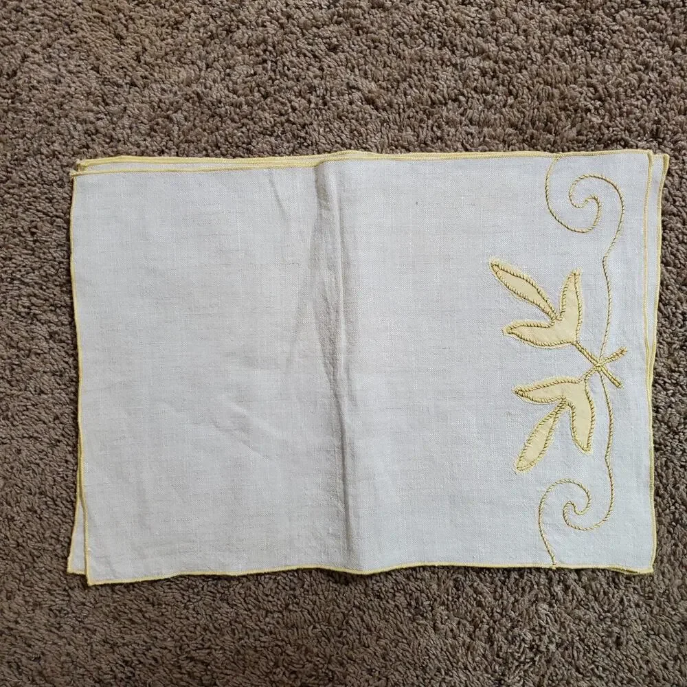 Vintage Hand Towels SET OF 3 Beige w/ Yellow Applique Leaves 15x11 Inch